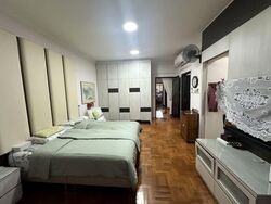 Phillips Avenue (D19), Terrace #568670651